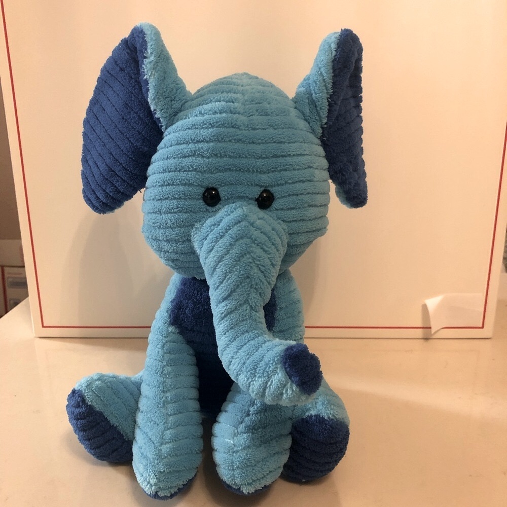 Elephant plushie